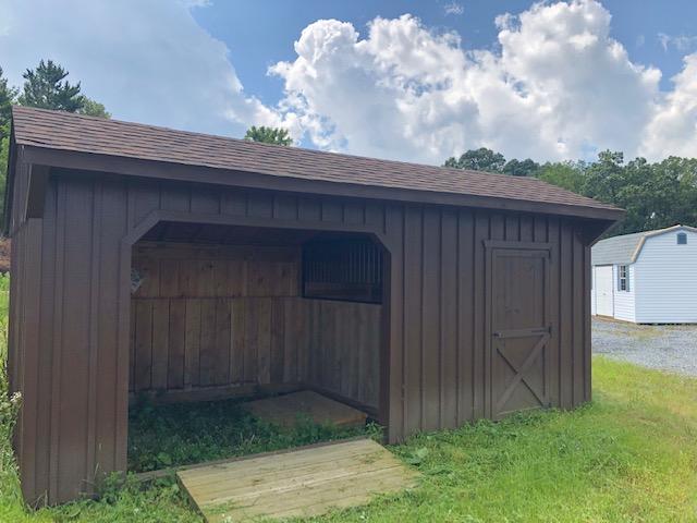 10x20 Quaker Horse Run In (Berks Soil) 10x20 Quaker Horse Run In (Berks Soil)