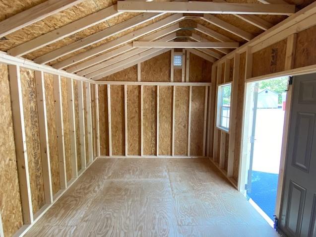 10x16 Quaker