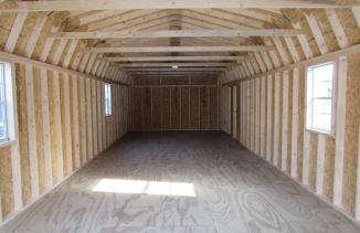 1 car garage with car